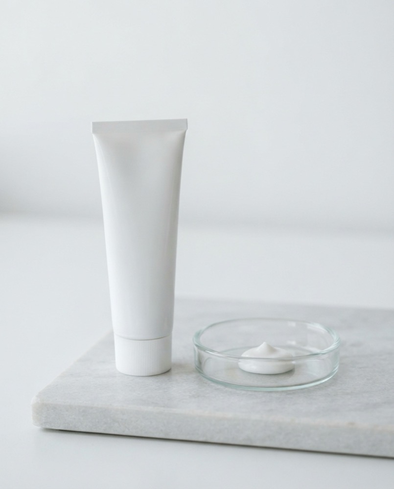 hydroquinone
